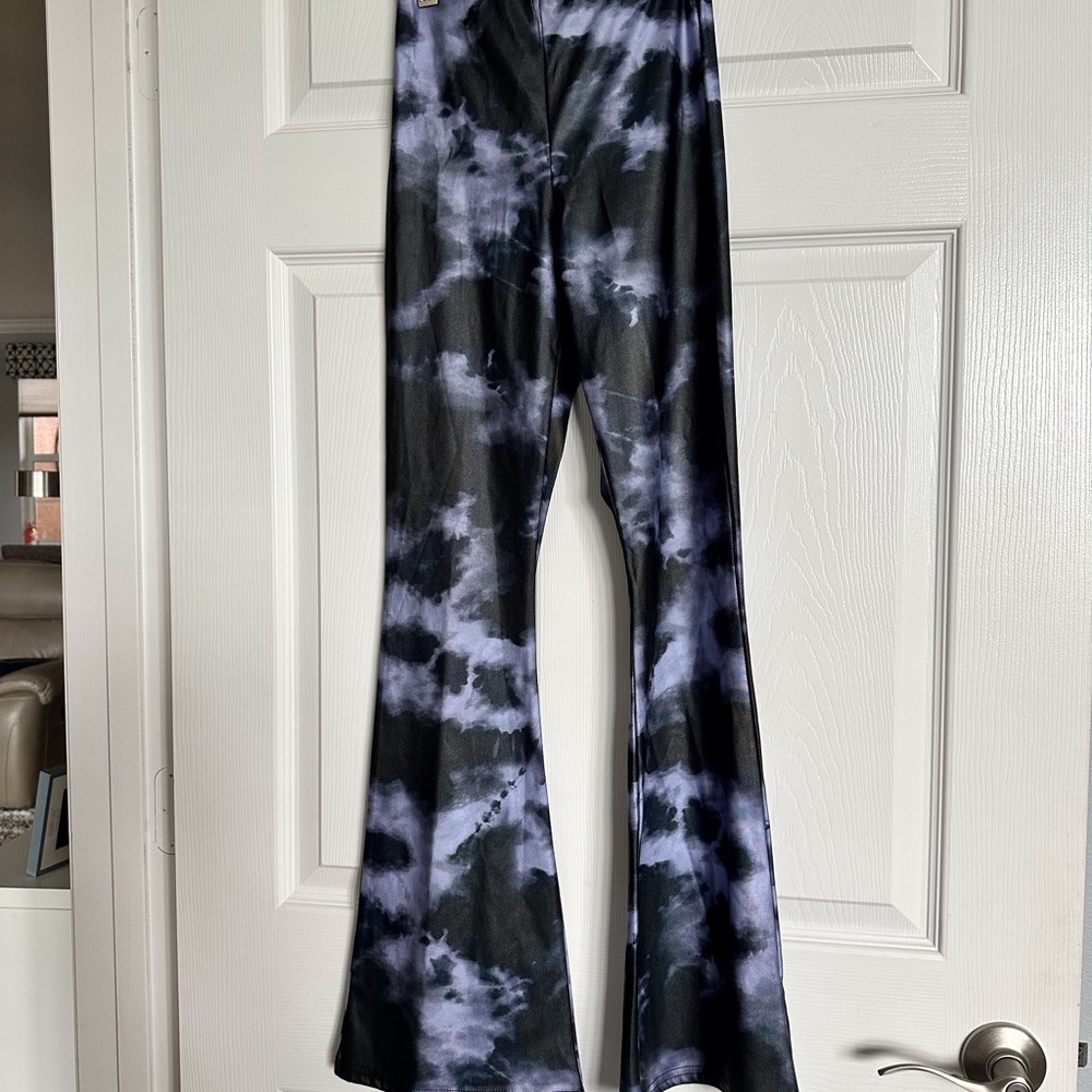 NWT Topshop Lighting Tie Dye Bell Bottom Leggings Size 2